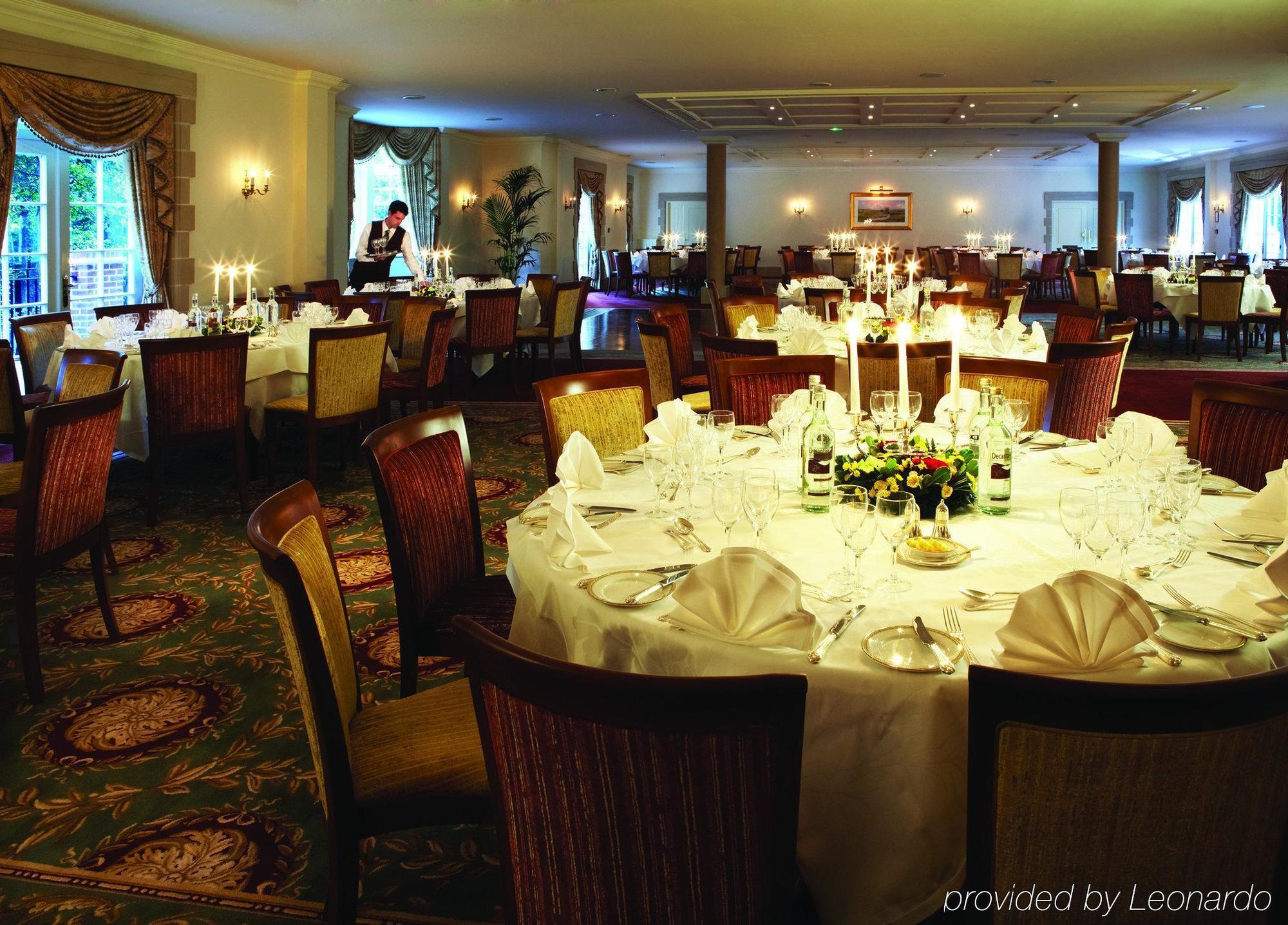 Luton Hoo Hotel, Golf And Spa Zařízení fotografie The ballroom at the hotel