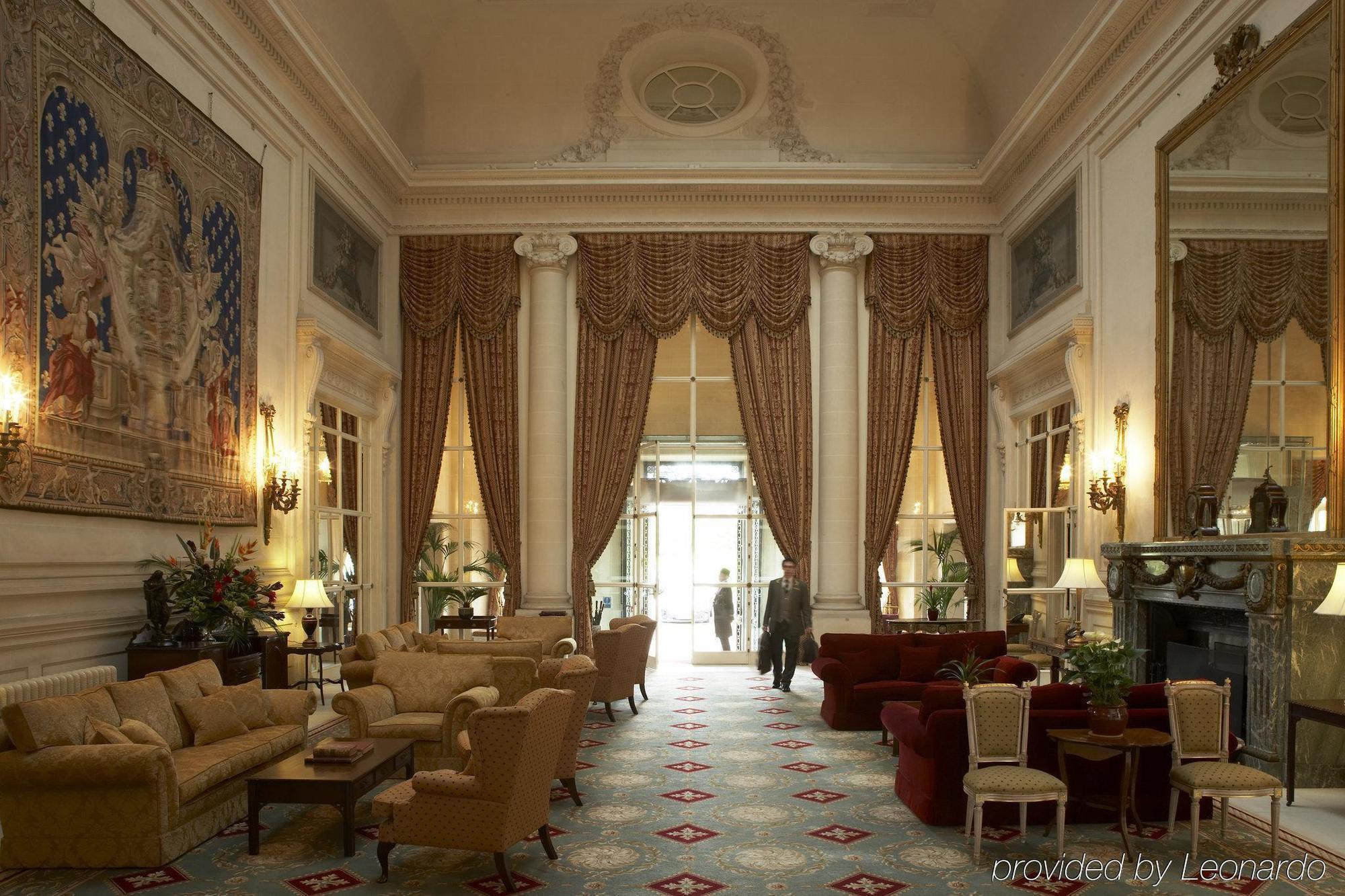 Luton Hoo Hotel, Golf And Spa Interiér fotografie The hotel's lobby