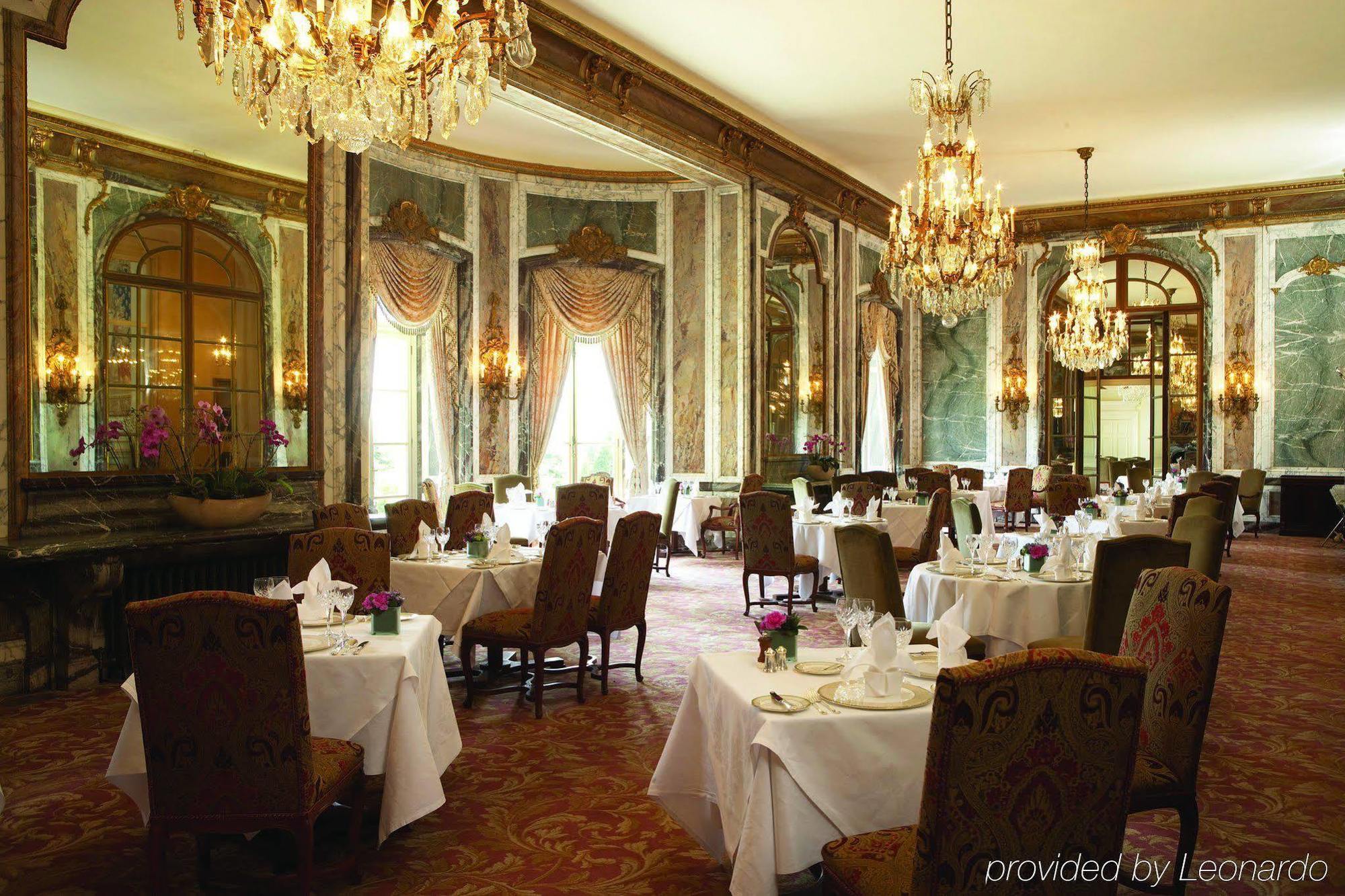 Luton Hoo Hotel, Golf And Spa Restaurace fotografie The restaurant in 2007