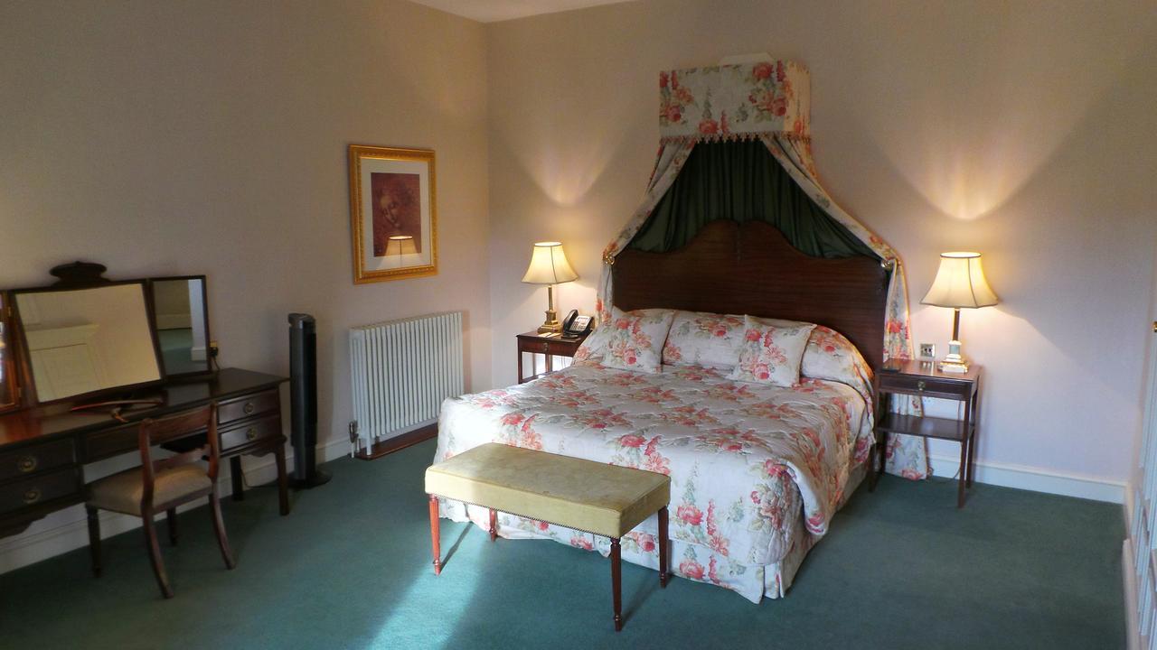Luton Hoo Hotel, Golf And Spa Exteriér fotografie The Green Bedroom